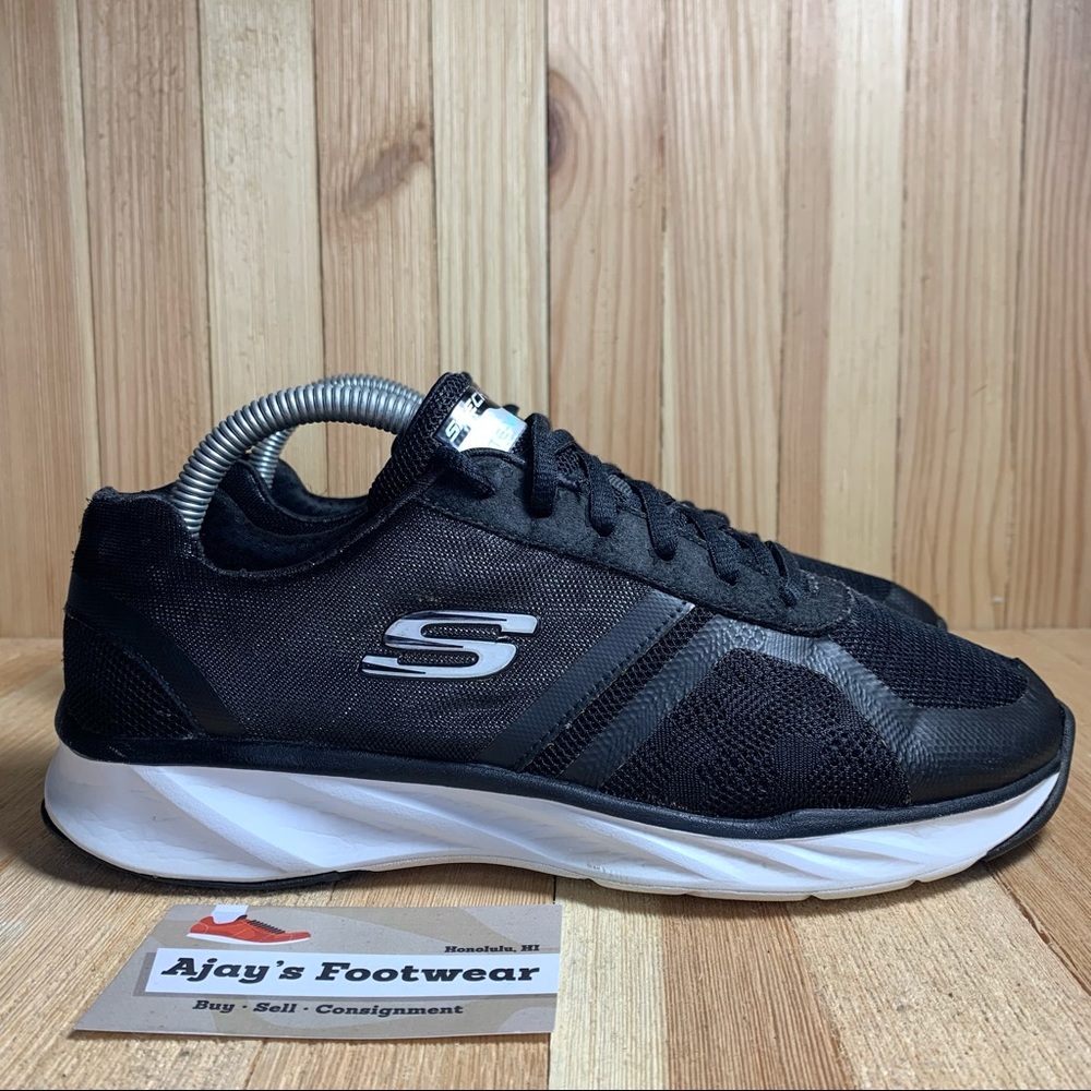 Skechers Lite-Weight Black White Walking Running Gym Shoes Women's size: 7 59868